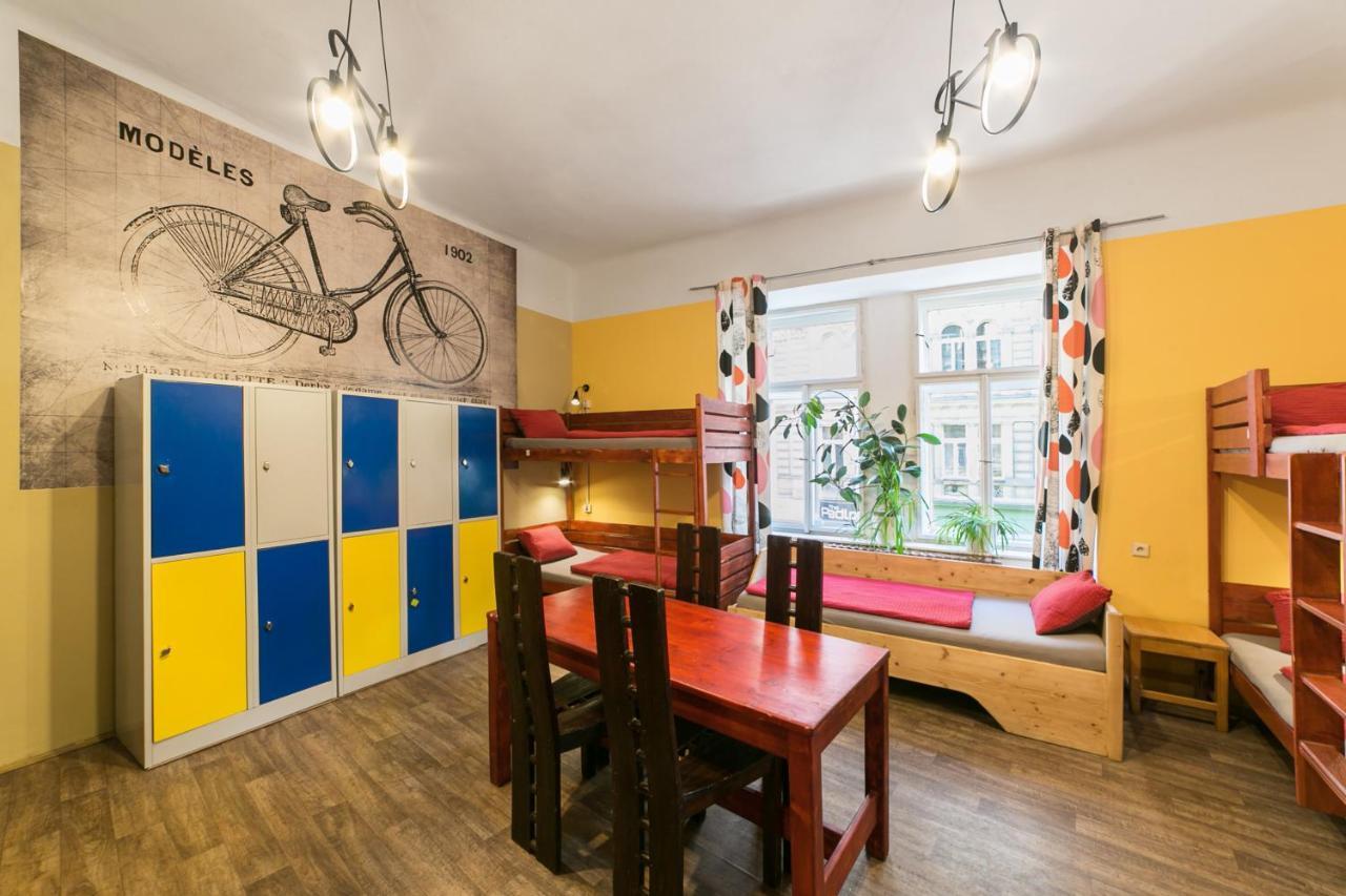 פראג Hostel Elf מראה חיצוני תמונה